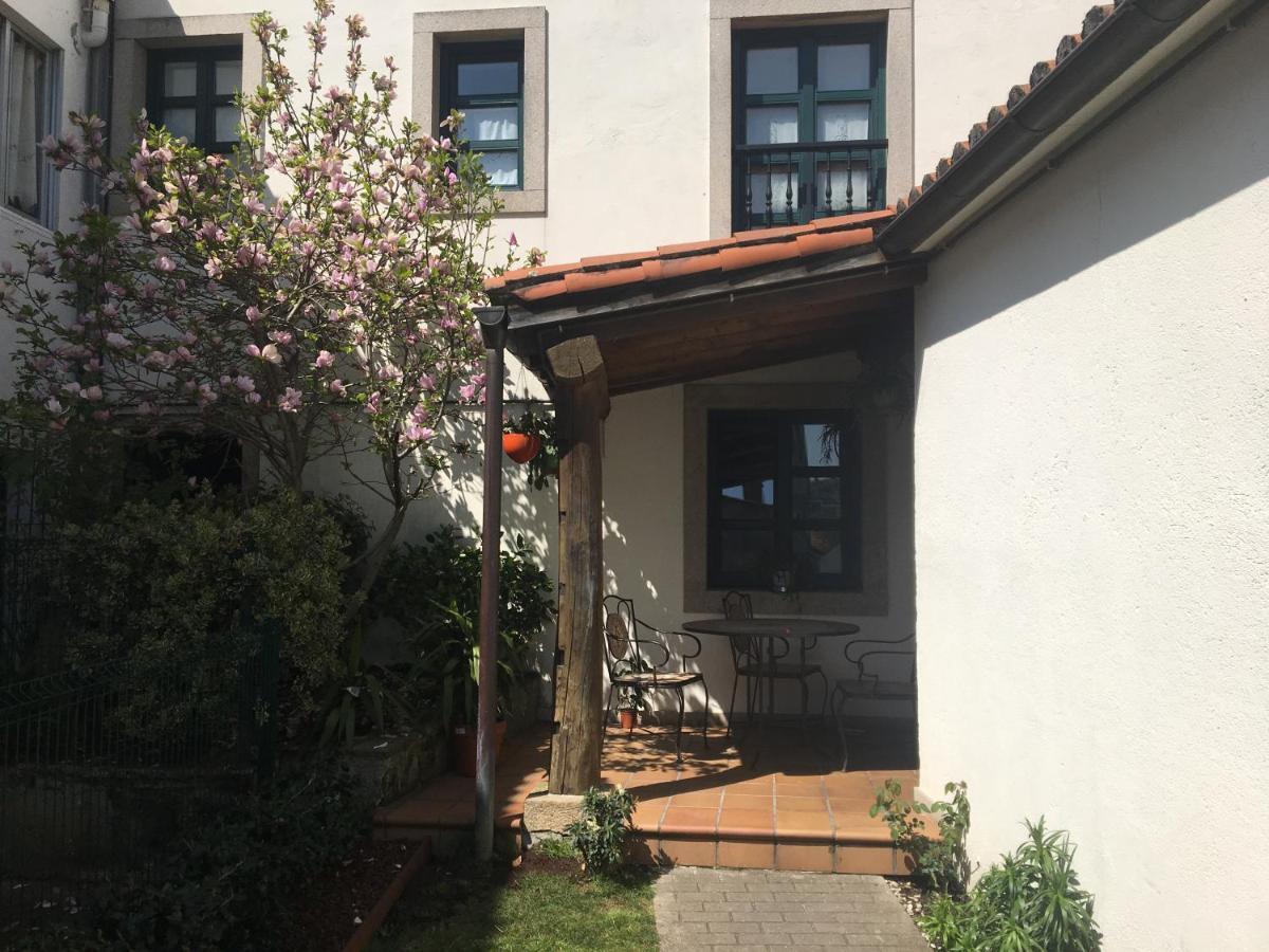 Hostal Pension Artilleiro Santiago de Compostela Exterior photo